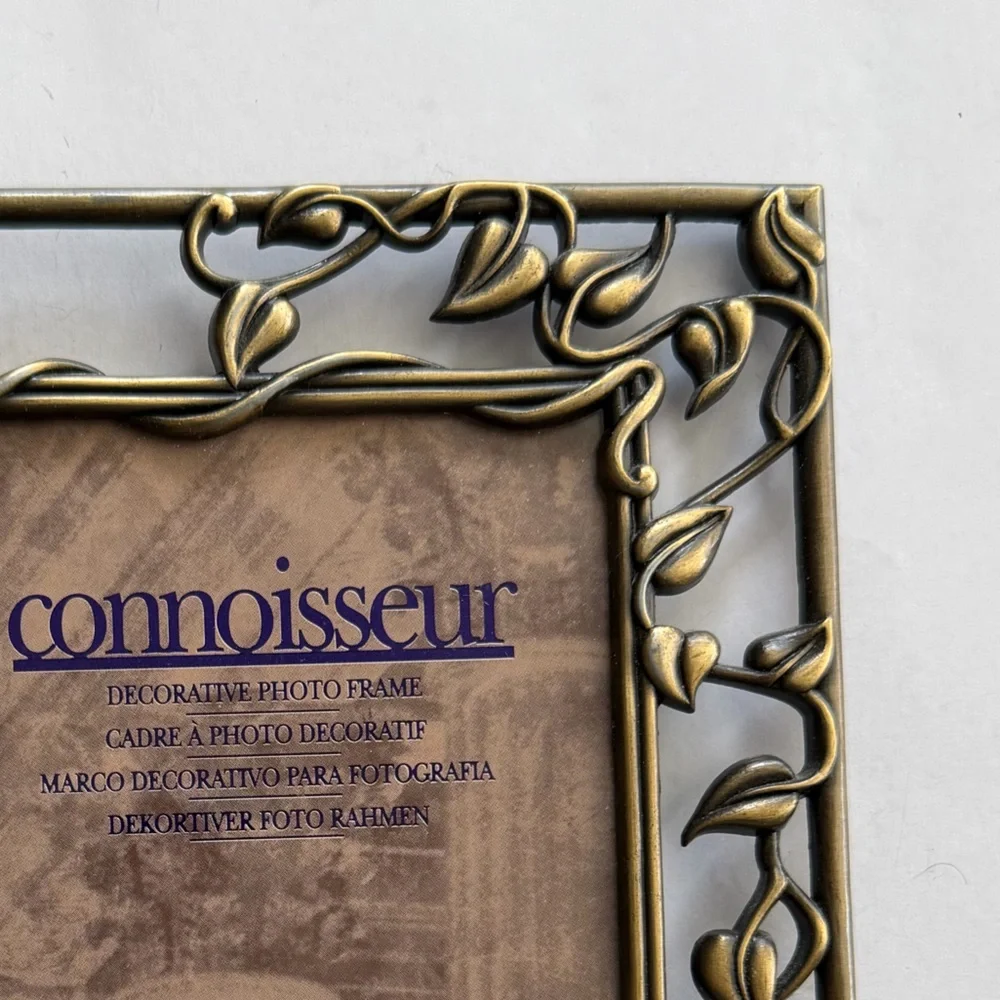 Connoisseur Decorative Metal Vine Photo Frame 3.5x5 | Vintage Style Gold Tone